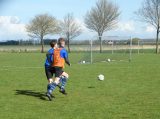 Training S.K.N.W.K. JO19-1 en JO17-1 van zaterdag 9 april 2022 (21/54)